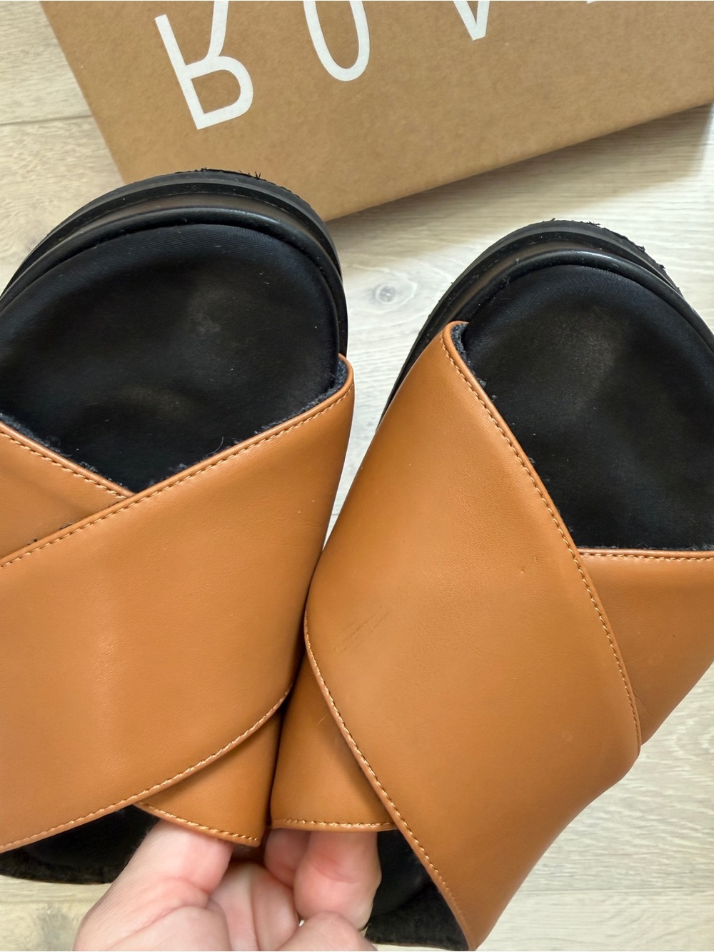 ROAM Cross Stack Cognac Size 6 - Picture 8 of 9